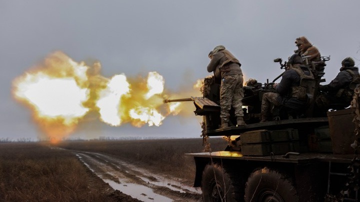 w27-121640w2392933Ukrainianservicemen11