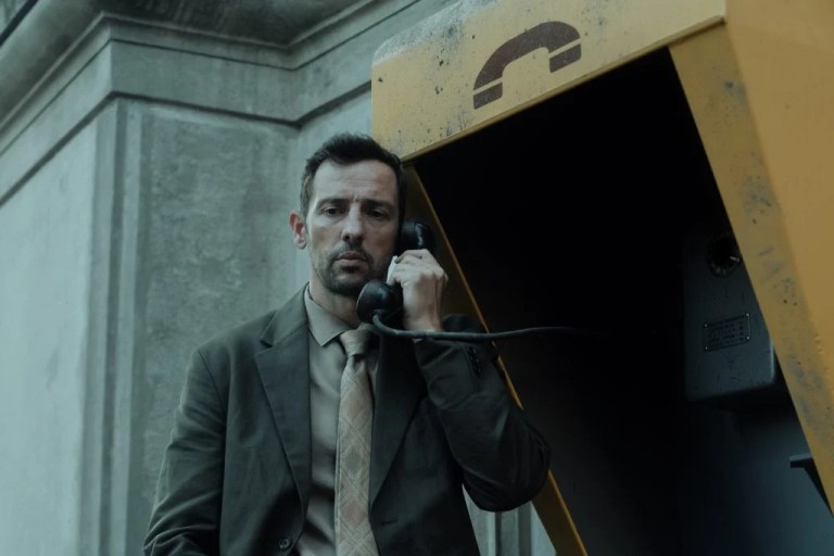 Το θρυλικό μυθιστόρημα του Αντώνη Σαμαράκη γίνεται ταινία