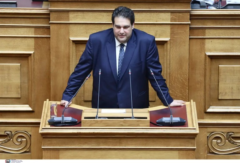 Ψηφίστηκε το νομοσχέδιο για την επιτάχυνση προσλήψεων μέσω ΑΣΕΠ