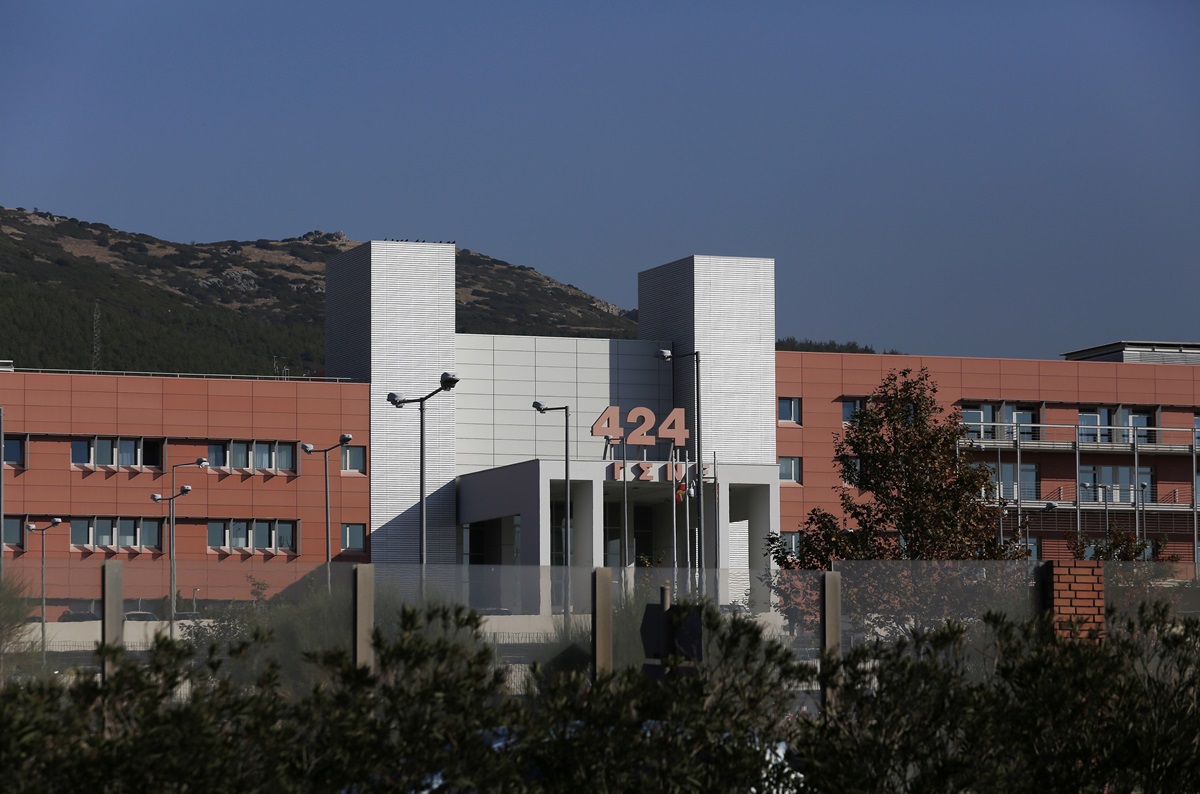 ÅÎÙÔÅÑÉÊÅÓ ËÇØÅÉÓ ÔÏÕ 424 ÃÅÍÉÊÏÕ ÓÔÑÁÔÉÙÔÉÊÏÕ ÍÏÓÏÊÏÌÅÉÏÕ ÅÊÐÁÉÄÅÕÓÅÙÓ (ÃÓÍÅ) ÓÔÇ ÍÅÁ ÅÕÊÁÑÐÉÁ ÈÅÓÓÁËÏÍÉÊÇÓ