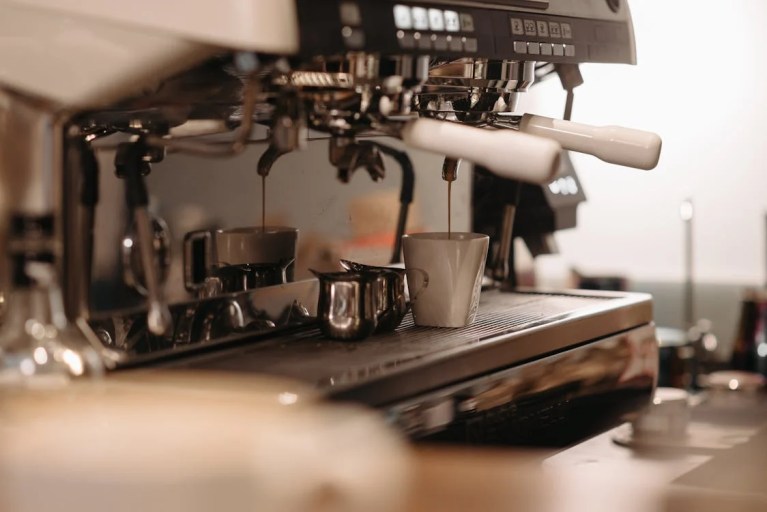 pexels-photo-6612589