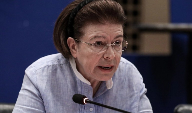 Στο Πεκίνο η Μενδώνη