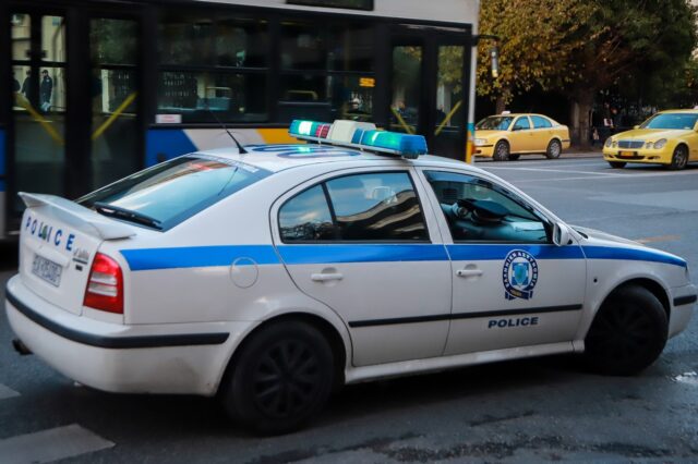 Λευκάδα: Τον σταμάτησαν αστυνομικοί για έλεγχο, κατάπιε σακούλα με ναρκωτικά και πνίγηκε