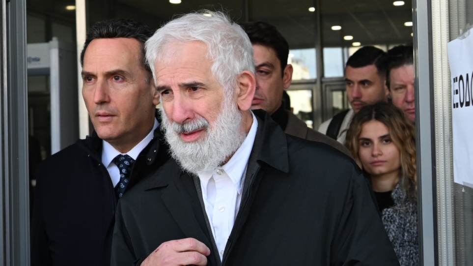 Πέτρος Φιλιππίδης