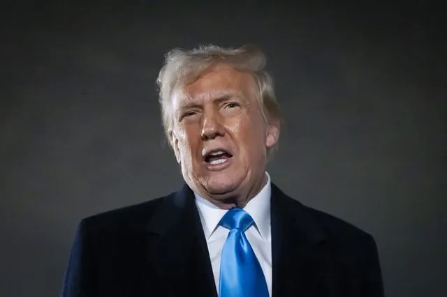 AP25034030337042-640x426