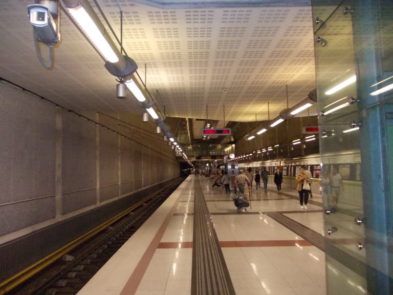 Agios_Dimitrios_metro_station