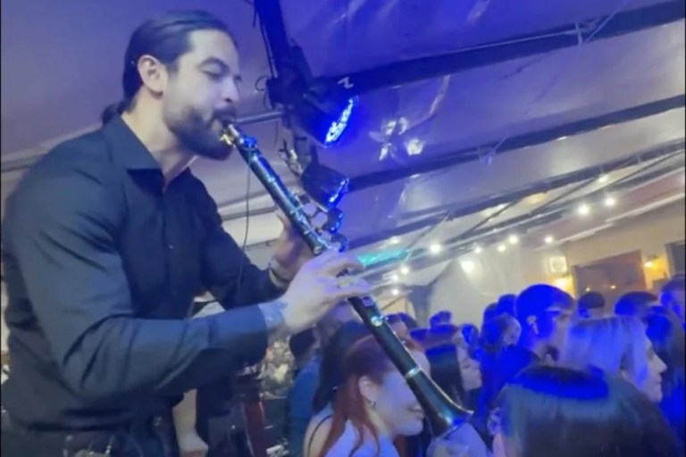 f407b899fd87ba4617408466f44d4878_L