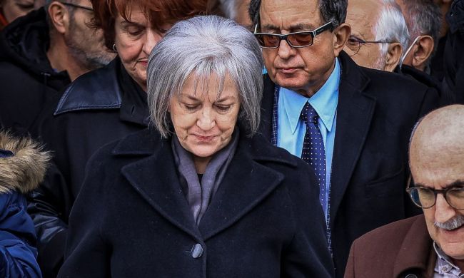 e46ace27-Mitera-Vasili-Kalogirou-Sofia-Kalogirou-e