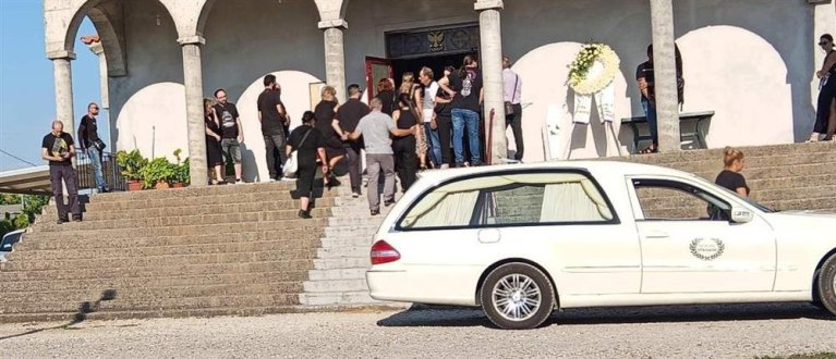 6f8b150b-e634-4b2b-b712-1baf317e780αγρινιο