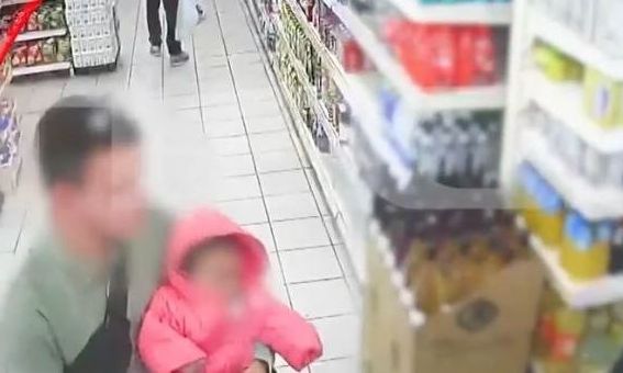 31ed7b49-e4eede53-alimos