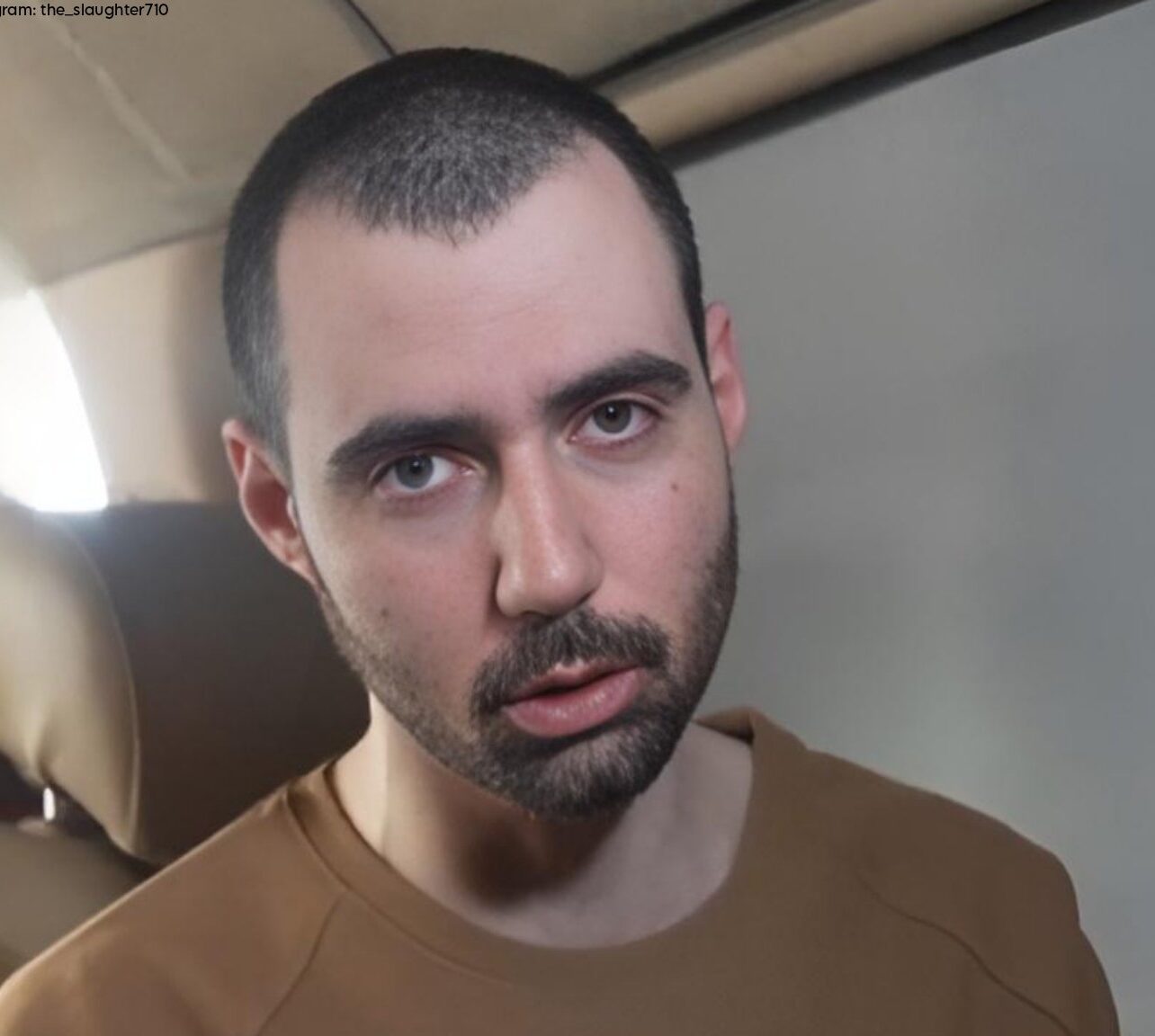 Gv0eA15XYAA50Bb-e1757089805999