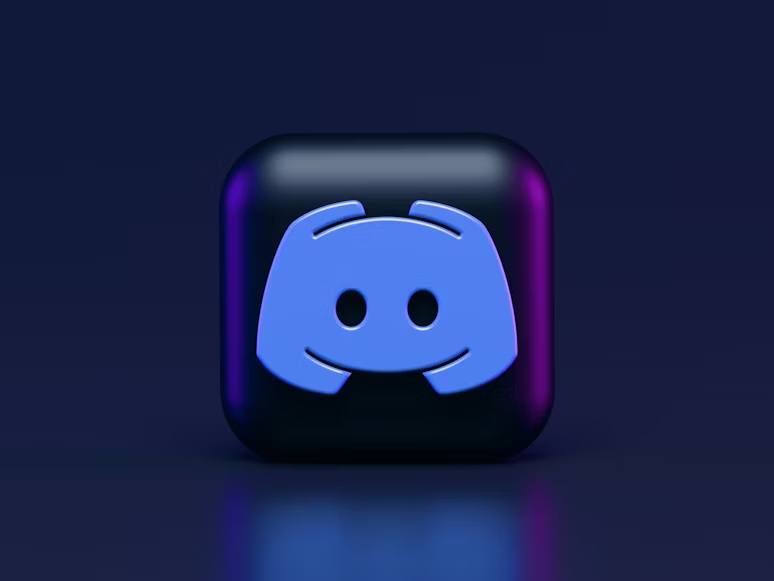 photo-1614680376739-414d95ff43df