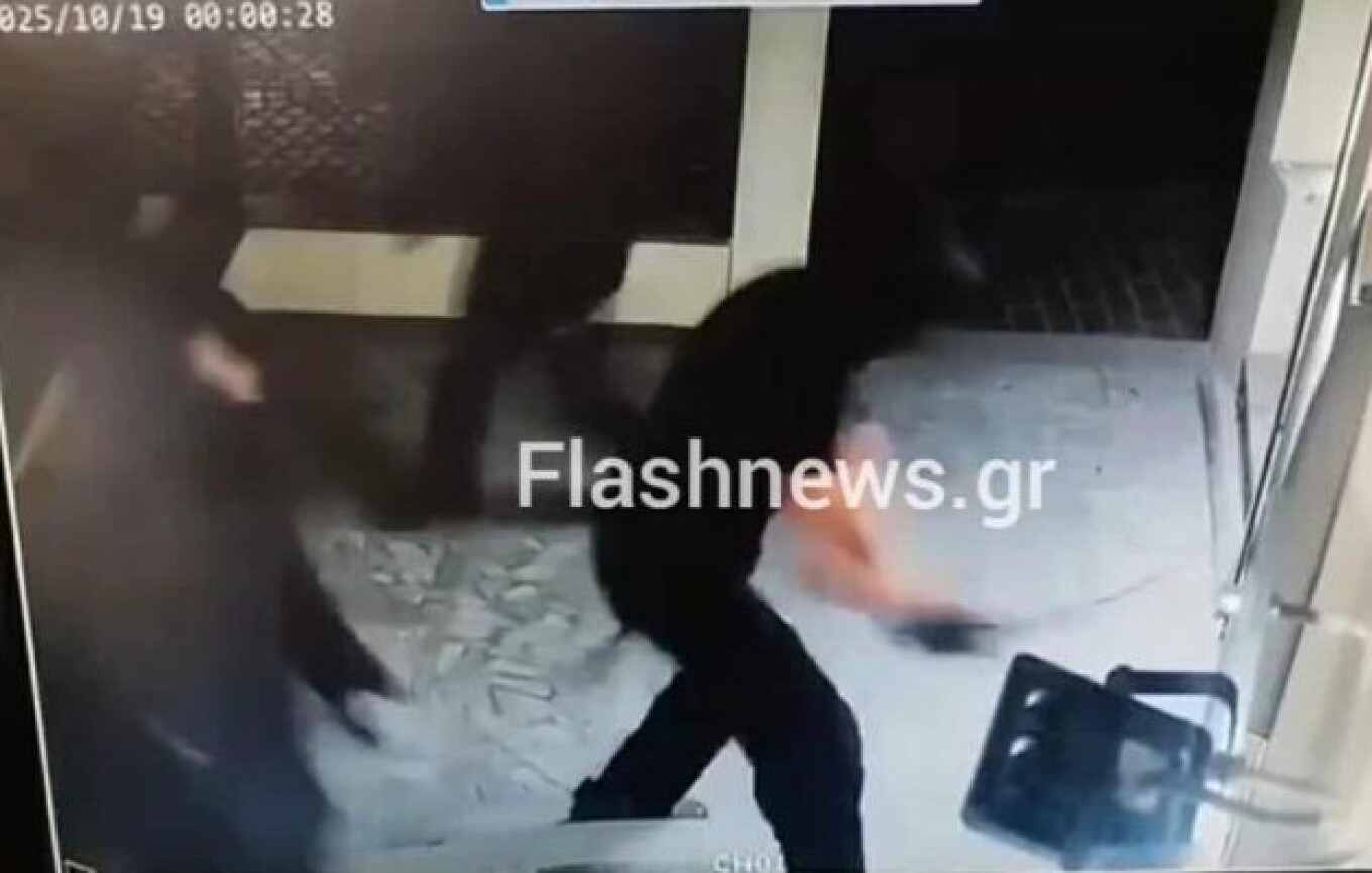 vandalism_chania (1)