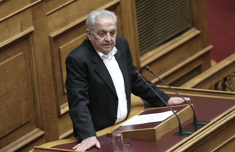 23864714_20151217liakos_vouli56_149753251968