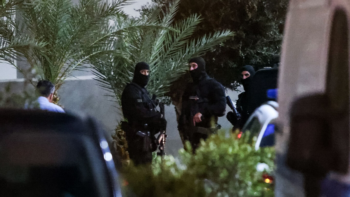 borizia-paradothikan-xrm