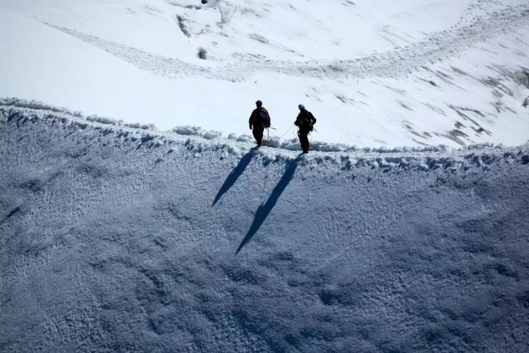 photo-1549364472-0972cec89cd8