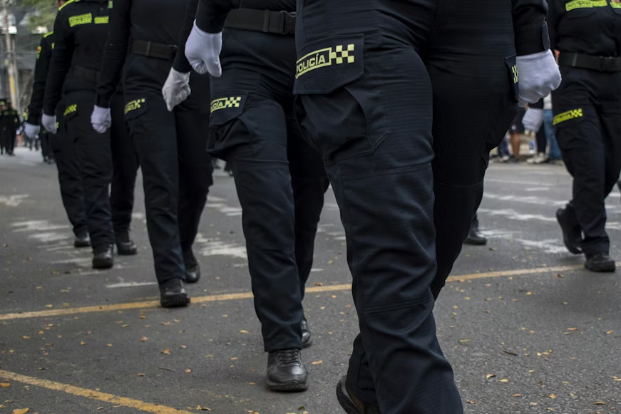 premium_photo-1764705642666-f011f7c11e1a