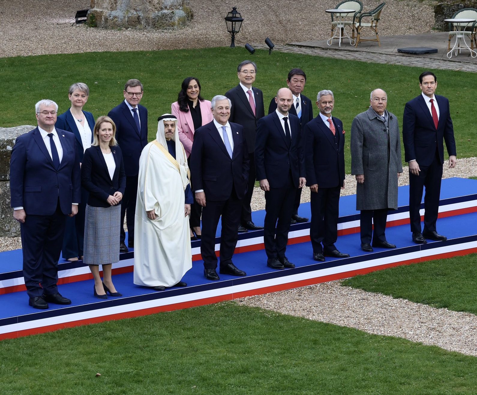 Οι ΥΠΕΞ της G7 απαιτούν να σταματήσουν οι επιθέσεις εναντίον αμάχων στον πόλεμο του Ιράν