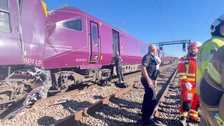 2026-06-19T231134Z_1503193229_RC2BXLAHK1TD_RTRMADP_5_BRITAIN-CRASH-1-1200x675