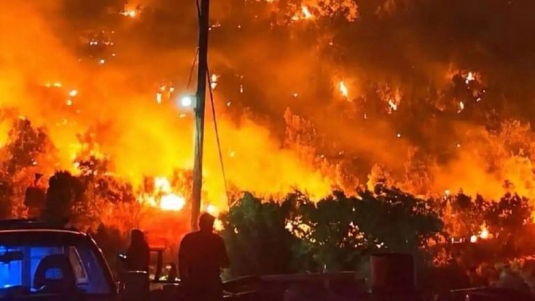 fwtia-lesvos-1-1200x675
